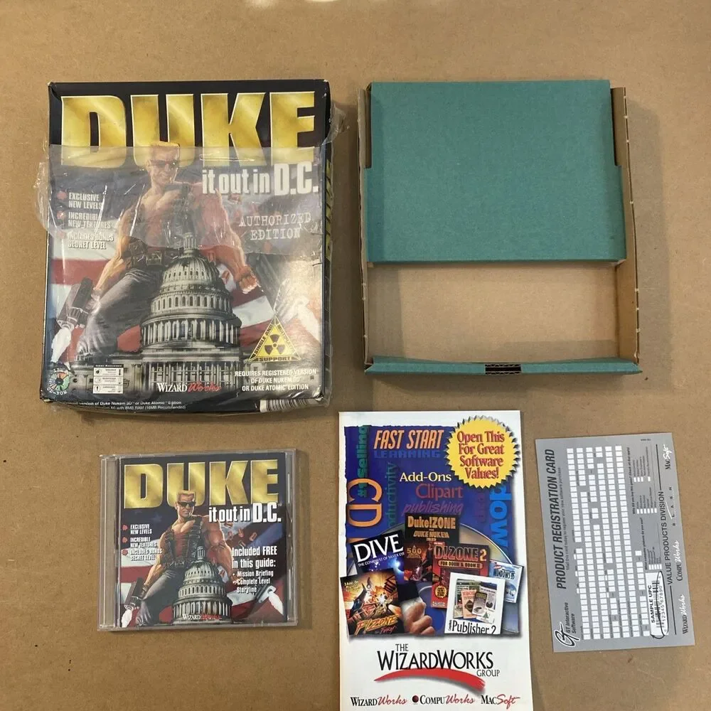 1997 Duke Nukem Duke It Out In DC Expansion PC Game CD-ROM Box Game Manual